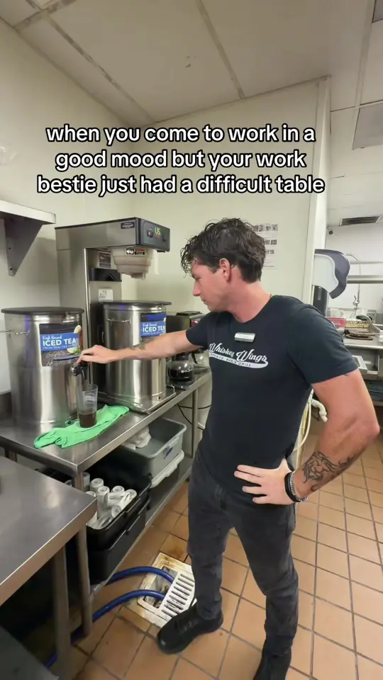 Whiskey Wings Largo in Largo showing visit, atmosphere, video by whiskeywingslargo on TikTok