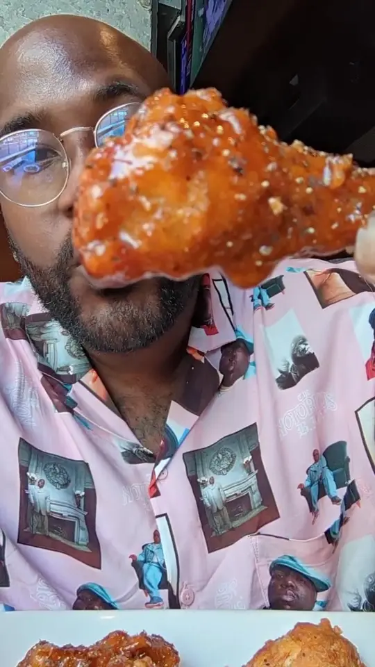 Whiskey Wings Largo in Largo showing food, black pepper wings, video by darryljalenhatchell on TikTok