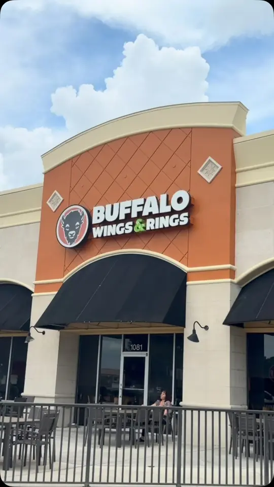 Wings and Rings in Port Charlotte showing wings, sports, family fun, great deals, video by Lynde Moore on Facebook