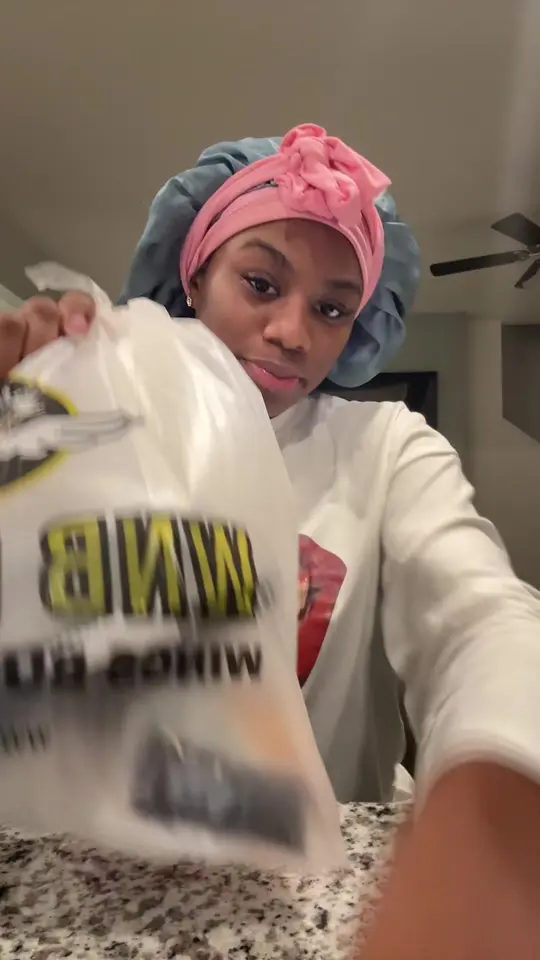 WNB Factory - Wings & Burger in Dawsonville showing food review, wings, video by keyy.anaa on TikTok
