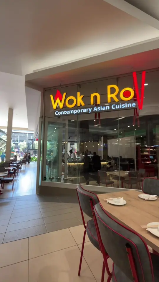 Wok N Roll on TikTok, video by monosi_eats