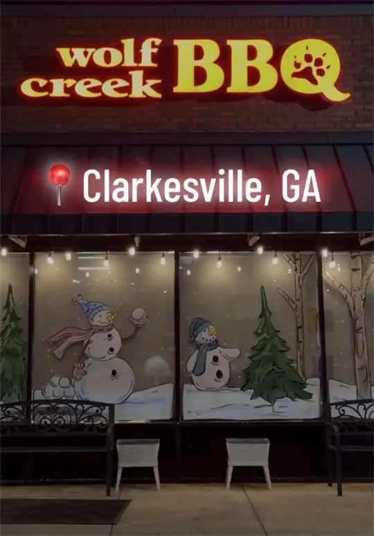 Wolf Creek BBQ, Burgers & More in Clarkesville showing review, visit, atmosphere, food, video by ttiarahartt on TikTok