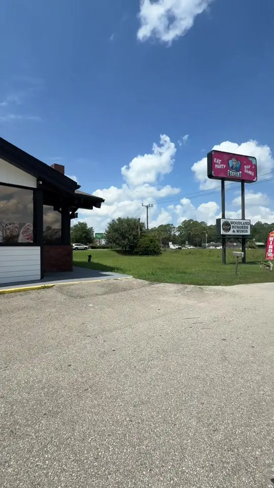 Woodland Burgers & Wings Starke in Starke showing burger, wings, video by bubufood.with.the on TikTok