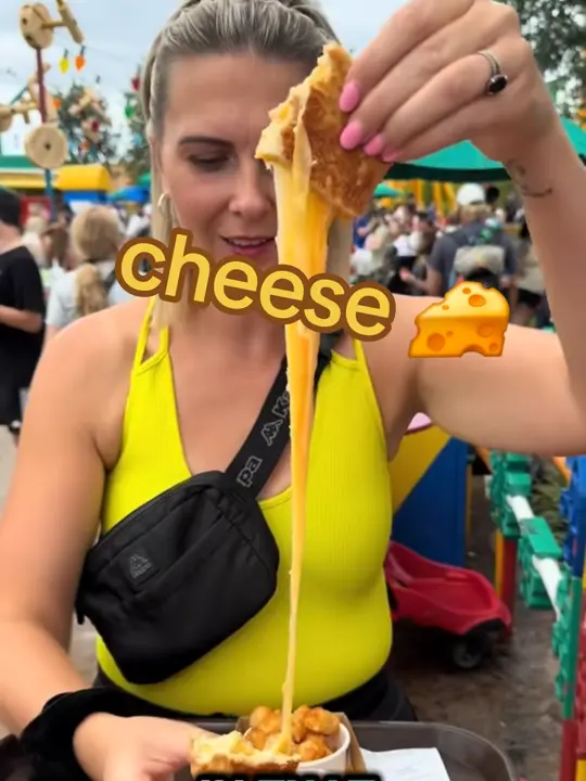 Woody's Lunch Box in Orlando showing review, kids meal, video by paynelife on TikTok