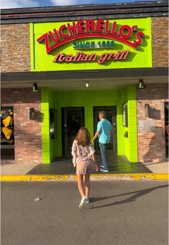 Zuckerello's in Fort Lauderdale showing italian food, restaurant visit, video by hiddengemssouthflorida on TikTok