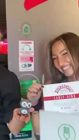 Zuckerello's in Fort Lauderdale showing menu, early bird menu, video by Zuckerello's on Facebook