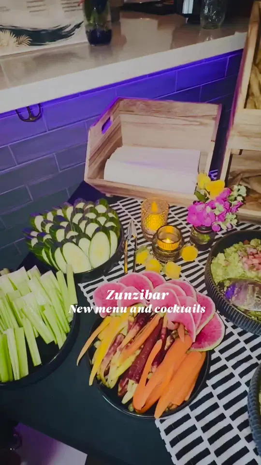 Zunzibar in Savannah showing event, refreshed space, coastal-inspired cuisine, curated cocktails, great music, video by fabuloussavannahga on TikTok